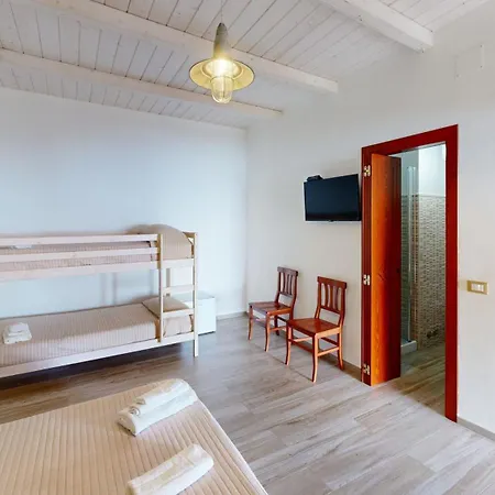 Montesalerno Agroturismo *