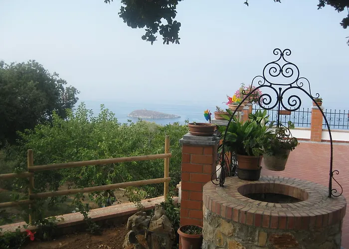 Alloggio per agriturismo Agritursmo Montesalerno Diamante